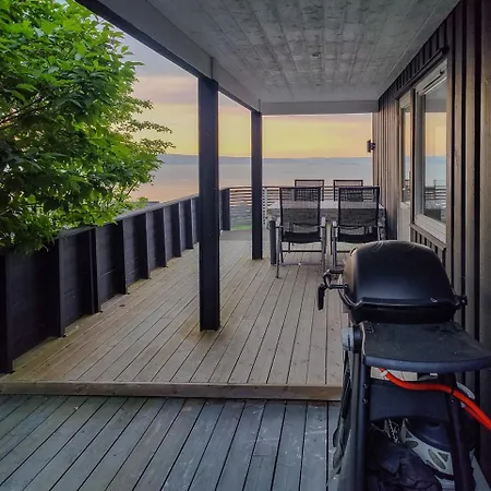 度假居 Skivm25, House With Great View! *