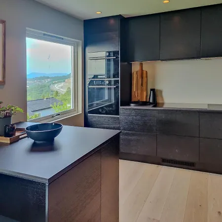 Skivm25, House With Great View! 度假居